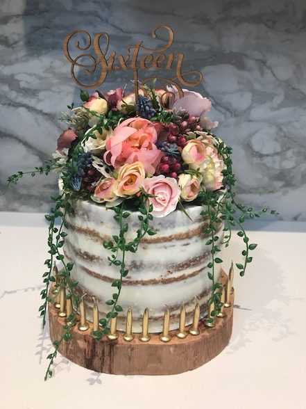 Simple buttercream fresh flower cake - Decorated Cake by - CakesDecor